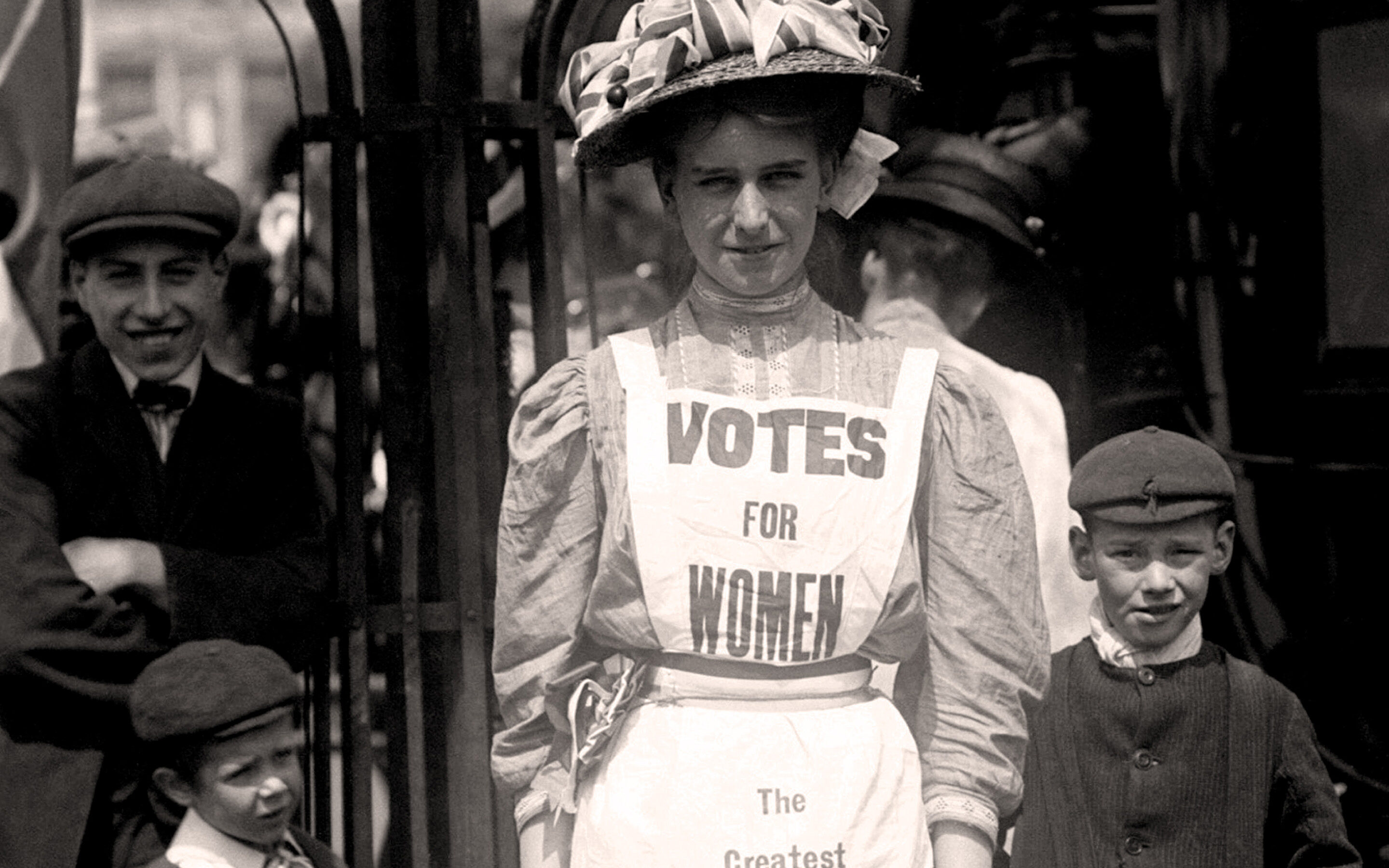 08-Newnham-College-Haberdashery-slideshow